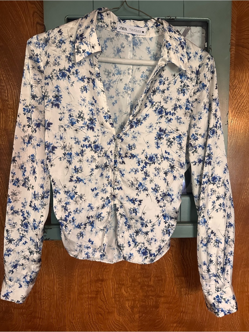 Zara White Button-Down Shirt with Blue Floral Print